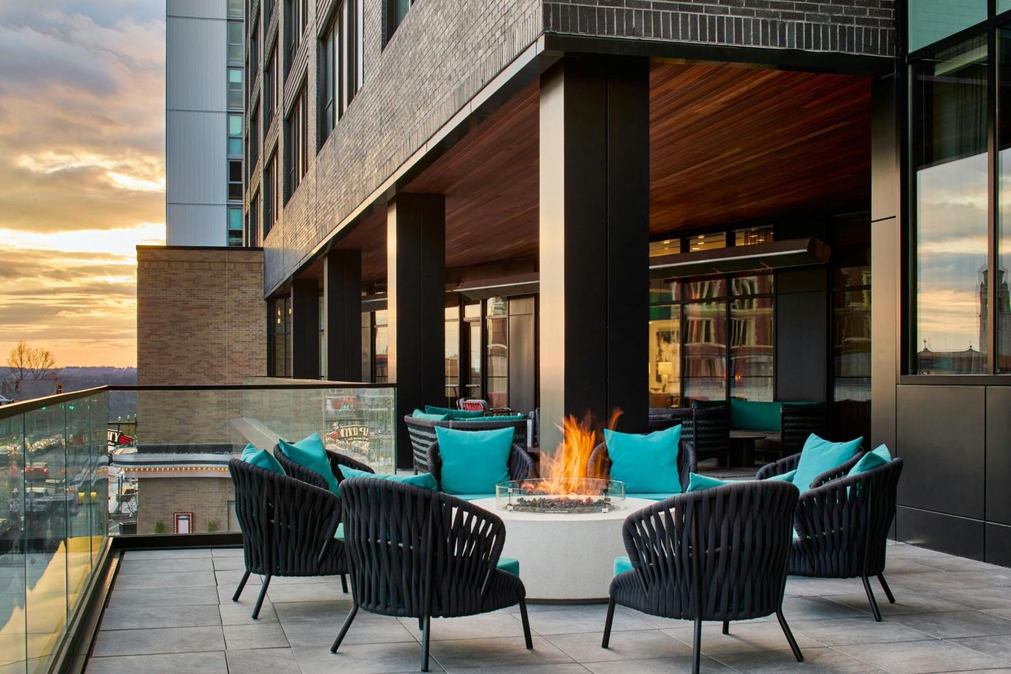 Hotel Celare, Cincinnati Midtown, A Tribute Portfolio Hotel Exterior photo